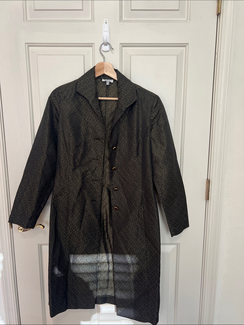 Women’s Black Patterned Single-Breasted Coat